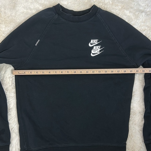 NIKE SPORTSWEAR WORLD TOUR EMBROIDERED CREWNECK SWEATSHIRT MENS SIZE S - Picture 8 of 11